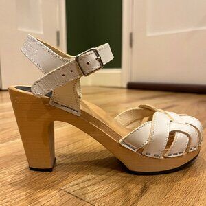 Swedish Hasbeens Suzanne Heeled Sandal Clogs in White